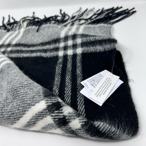 Topshop Black & White Plaid Fringe Scarf | NWT - Picture 4 of 9